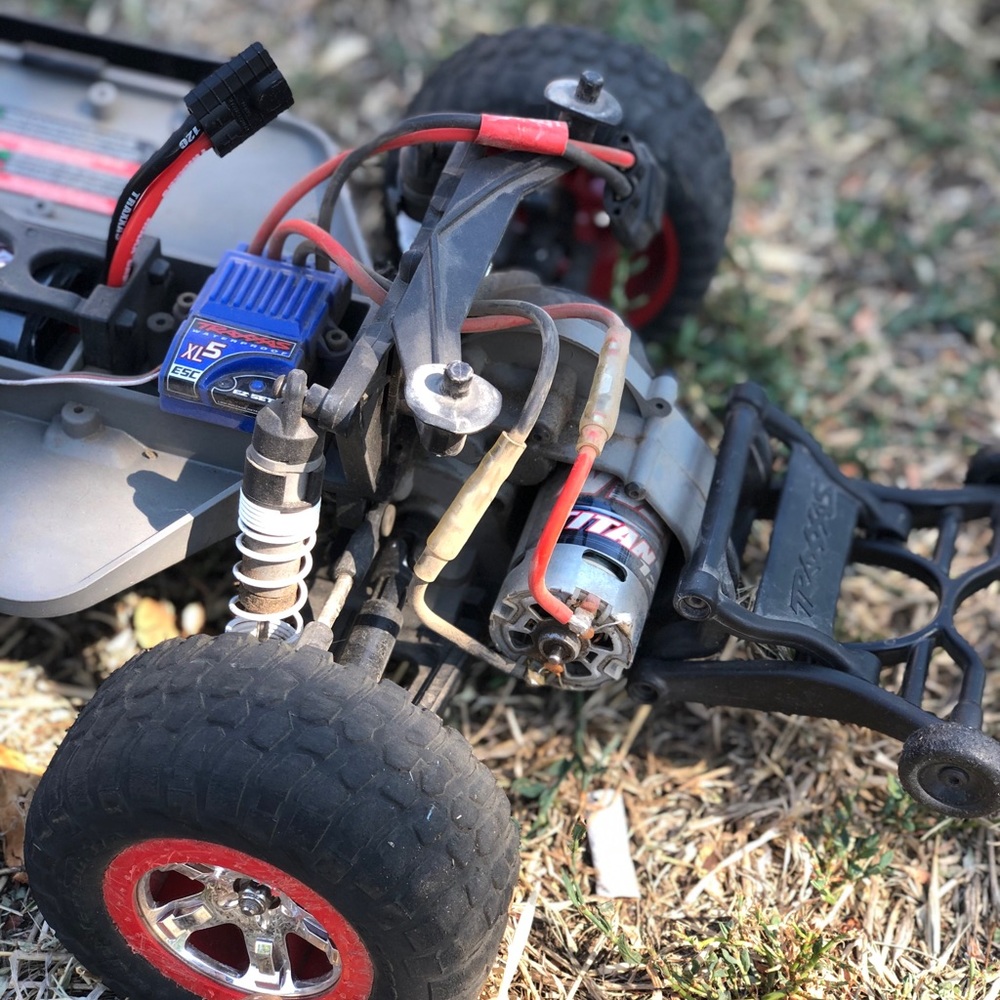RC car - Picture 4 of 8